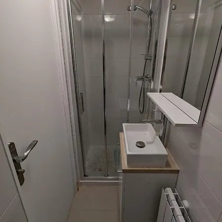 Appart Neuf Dans Une Maison Avec Terrasse